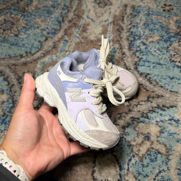 Kids New Balance 2002 PS Shoes Size 5C - Picture 1 of 4